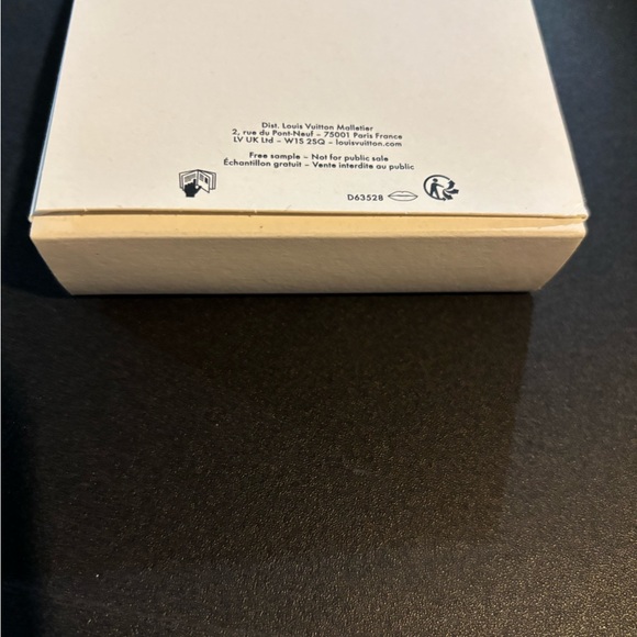 Louis Vuitton Rouge Lipstick Sample Set - Picture 10 of 15